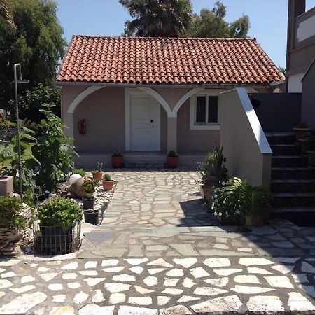 Babis Apartments & Studios Iremia Acharavi  Esterno foto