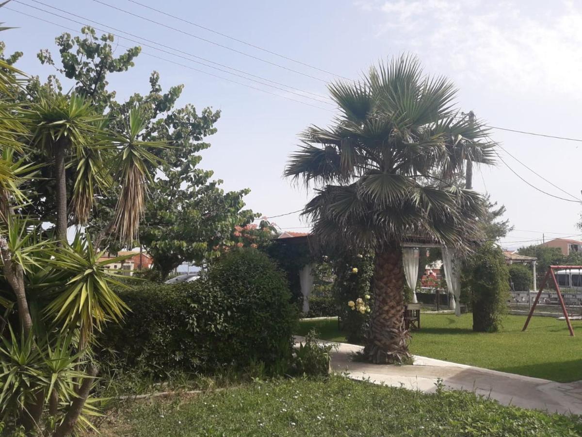 Babis Apartments & Studios Iremia Acharavi  Esterno foto