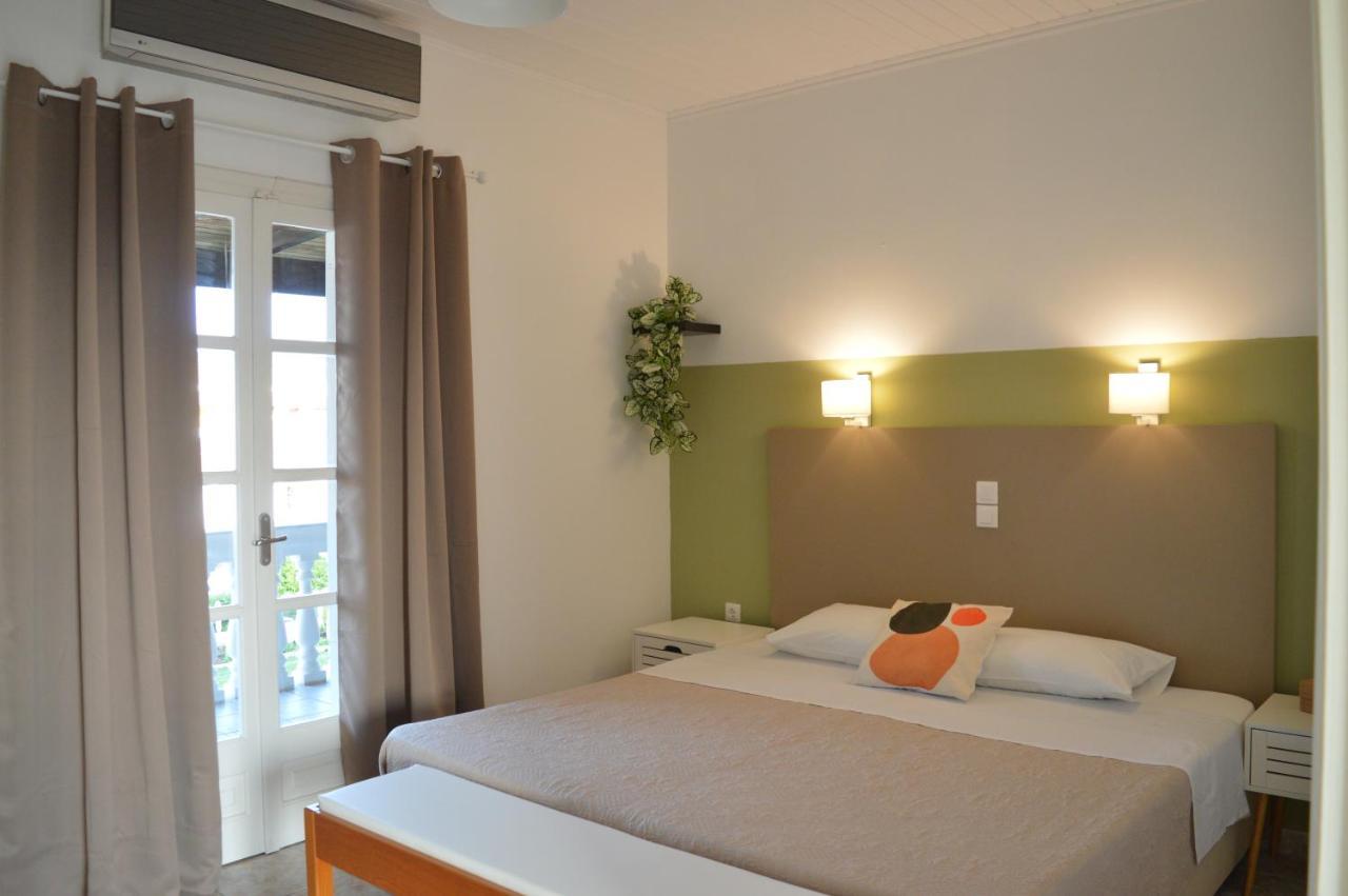 Babis Apartments & Studios Iremia Acharavi  Esterno foto